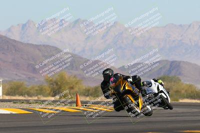 media/Nov-06-2022-SoCal Trackdays (Sun) [[208d2ccc26]]/Turn 14 (930am)/